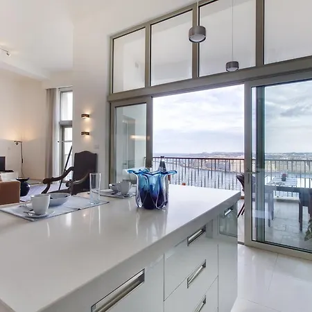 Marvellous In Tigne Point Appartement Sliema